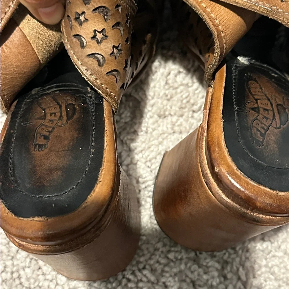 EUC Freebird Theresa Leather booties - Picture 10 of 12